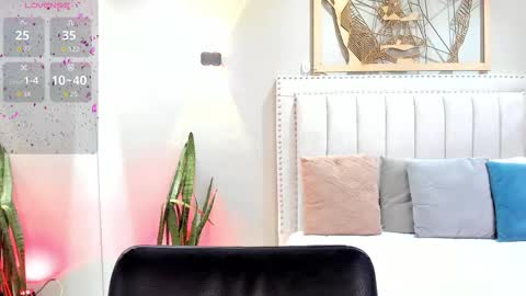      700  200   online show from November 12, 7:57 pm