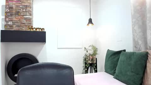      700  200   online show from November 14, 7:45 pm