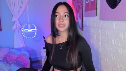 lara online show from September 17, 4:03 am