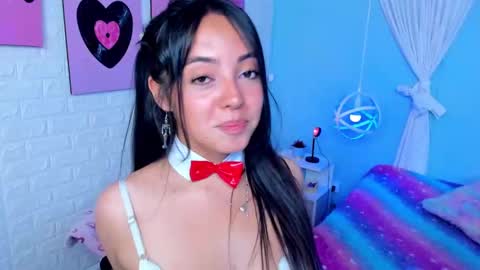 lara online show from October 13, 8:09 pm