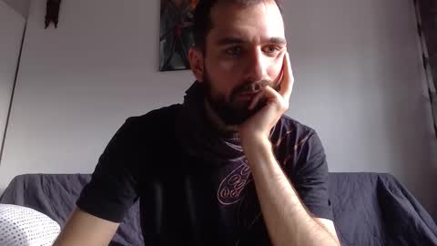 Snapshot of laraaan chatting on December 5, 11:19 am laraaan online show from December 5, 11:19 am