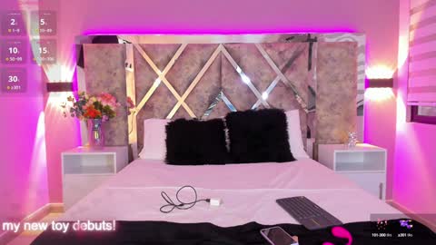 Lara online show from December 26, 7:38 pm