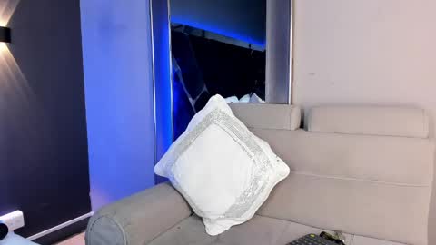 Lara online show from June 6, 6:23 pm