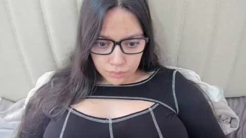 lara online show from February 12, 2:54 pm