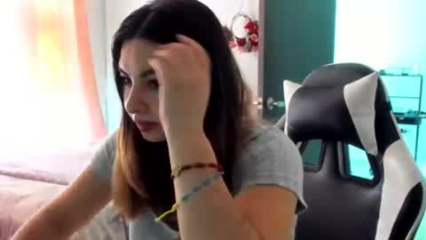 Lara online show from July 28, 8:12 pm