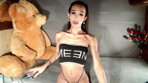 laradior online show from June 25, 3:49 pm