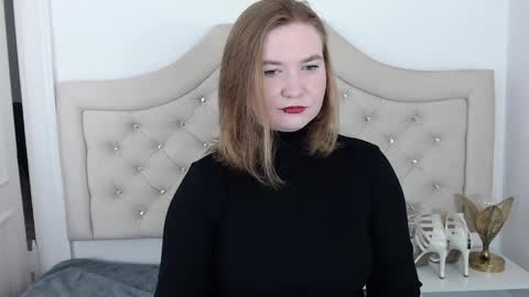 Snapshot of laraflirt chatting on December 19, 9:17 pm LaraFlirt online show from December 19, 9:17 pm
