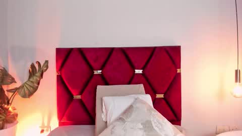  Lara Gold  online show from January 17, 12:48 am