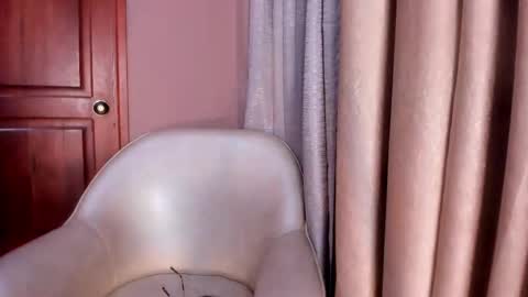  Lara Gold  online show from February 17, 1:02 am