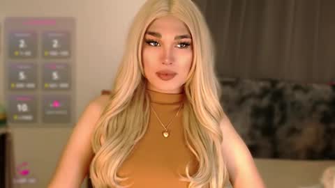Snapshot of larah_fuchs26 chatting on December 31, 7:20 am Larah will make your day online show from December 31, 7:20 am