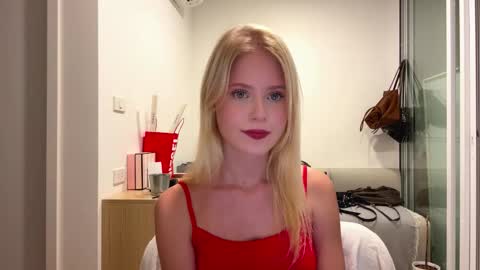 Stella online show from January 18, 8:07 am