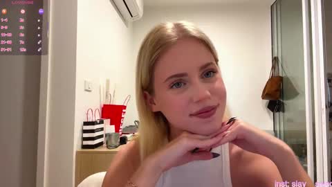 Stella online show from February 16, 10:11 am