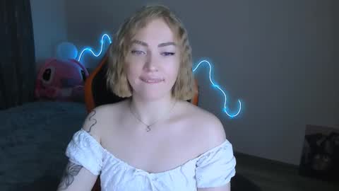 LaraKrein lk online show from March 6, 6:15 pm