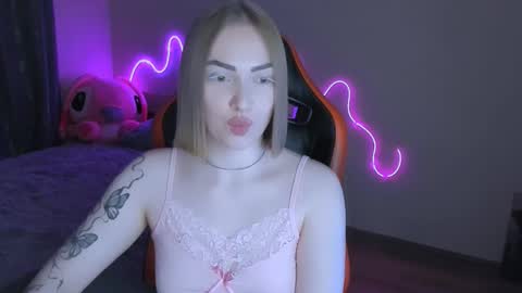 LaraKrein lk online show from March 26, 4:45 pm