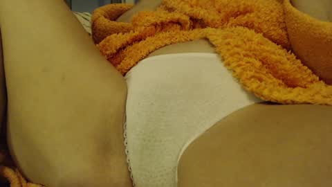 laralhotr online show from December 20, 9:17 pm