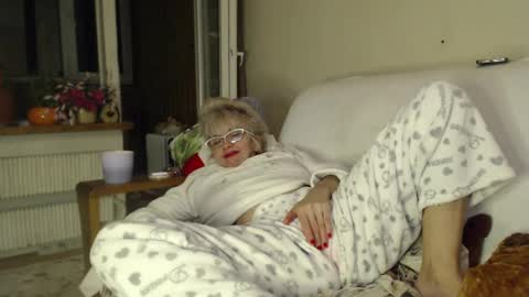 laralhotr online show from March 8, 11:07 pm