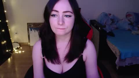 Laralianna online show from January 12, 6:07 am