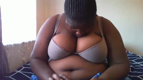 laralovex online show from March 11, 6:00 am