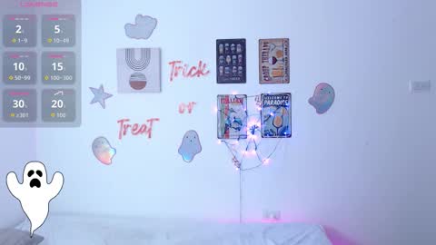 laramucci online show from October 5, 7:45 pm