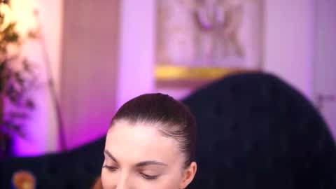 Lara online show from October 29, 9:33 am