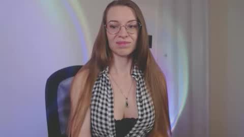 Snapshot of larawintersxxx chatting on April 3, 7:45 pm larawintersxxx online show from April 3, 7:45 pm