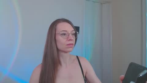 Snapshot of larawintersxxx chatting on April 5, 2:58 pm larawintersxxx online show from April 5, 2:58 pm