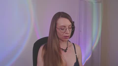 Snapshot of larawintersxxx chatting on April 25, 9:01 pm larawintersxxx online show from April 25, 9:01 pm