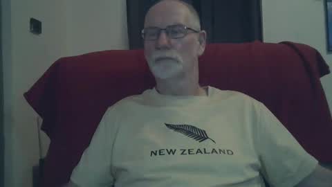 Larbie online show from March 9, 4:49 am