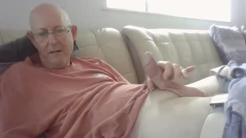 largerthan-   say hi on entry online show from January 15, 3:11 am