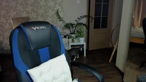 Larisa online show from October 6, 7:00 pm