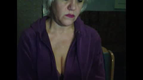 larisaq4ugo24 online show from February 25, 4:42 pm