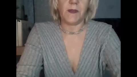 larisaq4ugo24 online show from January 14, 12:55 pm