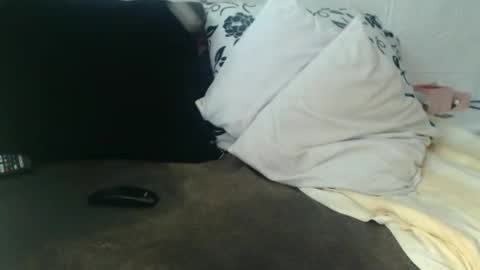 Snapshot of lariss__ chatting on April 5, 9:39 am Lariss online show from April 5, 9:39 am