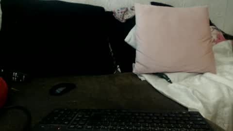Snapshot of lariss__ chatting on June 12, 6:45 am Lariss online show from June 12, 6:45 am