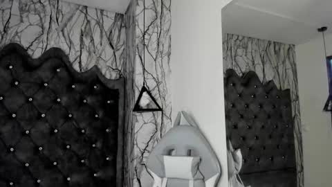  Lari online show from January 13, 2:50 am