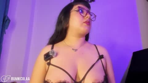 Snapshot of larissa01_ chatting on March 13, 11:00 pm Lari online show from March 13, 11:00 pm