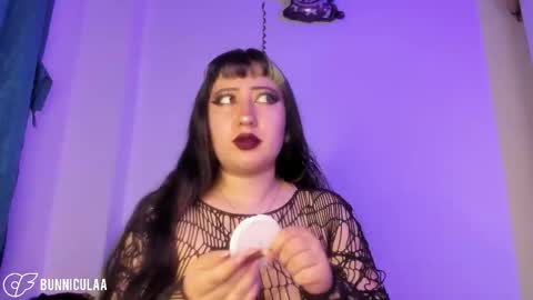 Snapshot of larissa01_ chatting on March 14, 8:14 pm Lari online show from March 14, 8:14 pm