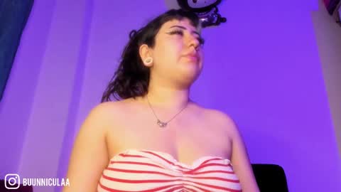 Snapshot of larissa01_ chatting on March 23, 9:19 pm Lari online show from March 23, 9:19 pm