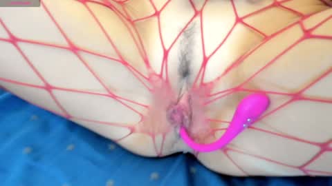 Larissa online show from November 12, 1:22 pm