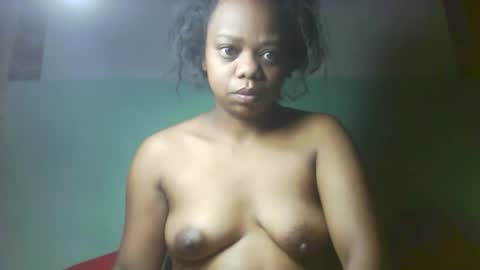 larissa645771 online show from September 28, 2:17 am