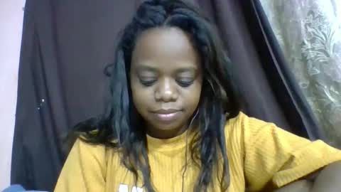 larissa645771 online show from June 5, 7:30 pm