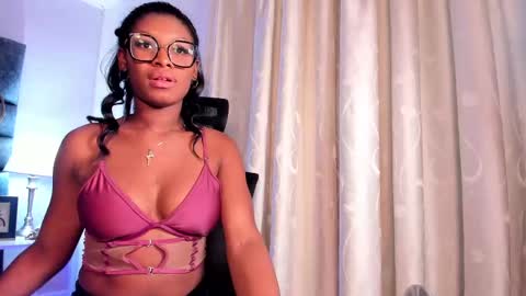 Larissa  online show from September 16, 11:44 am