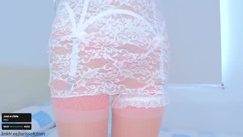 Larissa  online show from January 12, 12:44 pm