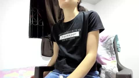 Snapshot of larissalol chatting on October 26, 11:09 pm larissalol online show from October 26, 11:09 pm