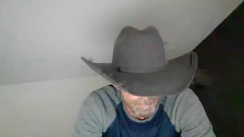 larry77733217 online show from January 31, 7:51 pm