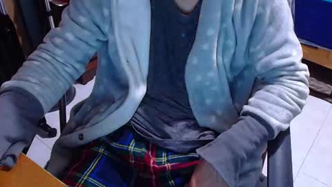 Larry online show from March 14, 4:29 am