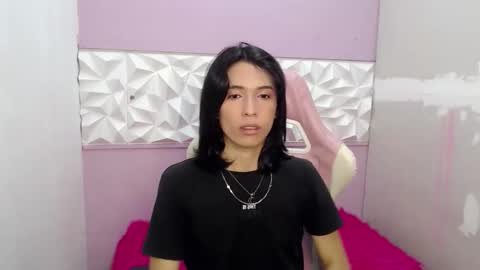 Snapshot of larry_craft chatting on March 29, 1:00 pm larry online show from March 29, 1:00 pm