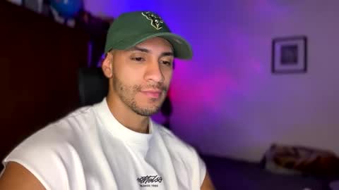 andrew online show from December 25, 4:43 pm
