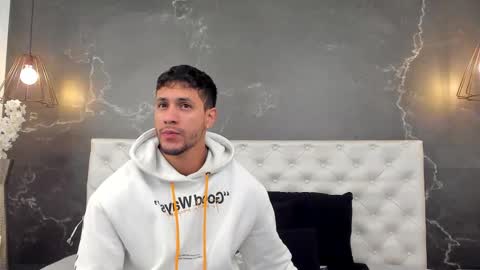 andrew online show from November 30, 1:04 pm