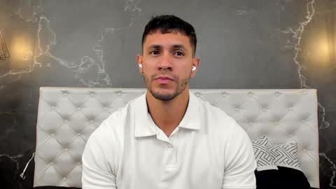 andrew online show from December 5, 1:09 pm